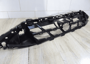 A3 8Y0 s-line wzmocnienie grila 8Y0853949E lift 1