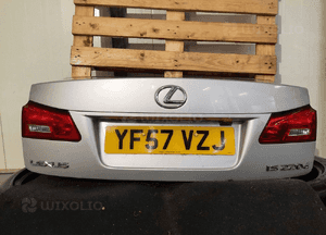 Klapa tył tylna bagażnika do lexus IS220 is 2 gen. 1G1 srebrny sedan 5