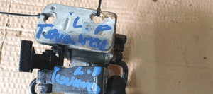 Zawias lewy przód przedni górny dolny para VW Touareg 7L0831411 7