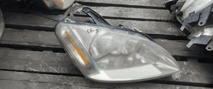 Przod przednia lampa prawa ford c-max MK1 1