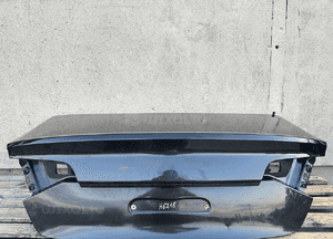 Klapa bagaznika tyl tylna audi A8 D4 4H lift fl 1