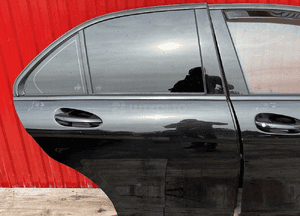 Mercedes W204 08-11 drzwi 197 prawy tył proste 8
