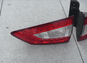Ford mondeo MK5 kombi zderzak tylny ładny 6 pdc 13