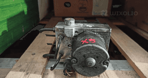 # POMPA ABS VW PASSAT B5  nr 0265950055 1