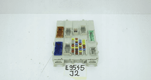 FORD SKRZYNKA BEZPIECZNIKÓW GV6T-14A073-EF 1