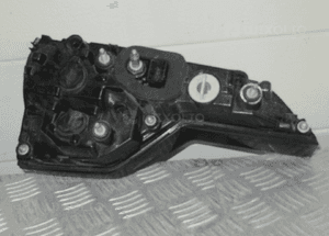 Lampa tył tylna prawa w klapę audi A4 B9 kombi 2015-2019 4