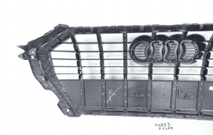 Grill atrapa zderzaka audi Q3 s-line 83A 2018- 7