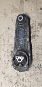 Łapa poduszka silnika Renault Megane II 1.6 16V 8200338385 3