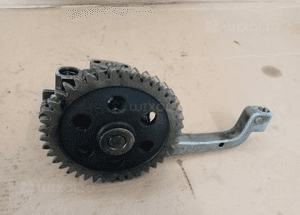 Pompa oleju VW Touareg 2.5 TDI 070115105A 070115153 2