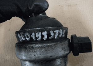 Poduszka silnika z czujnikiem Audi A4 B5 Passat B5 8E0199379E 6