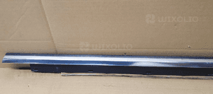 Listwa zgarniająca chrom drzwi lewy tył Audi A8 D3 4E0853763D 2