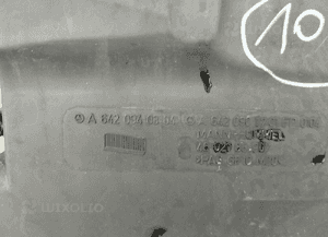Obudowa filtra powietrza lewa mercedes W204 W211 3.0 cdi A6420940304 2