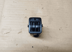 Przełącznik regulacji świateł oświetlenia VW Golf V Plus 5M0941333 1