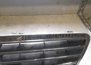 Mercedes Klasa C W203 Avantgarde atrapa grill atrapka 2