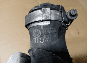 Przewód wąż rura intercoolera Audi A6 C6 2.7 TDI 4F0145943G 3