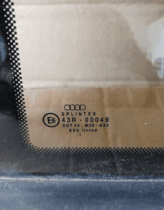 Szyba karoseryjna lewy tyl Audi A3 8L lift 3D 2001 2