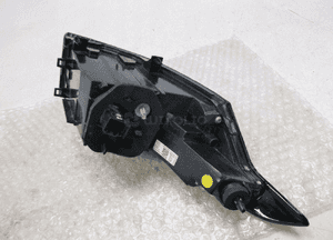 Peugeot 308 iii T10 21- lampa prawy tył w błotnik prawa tylna oryginał 13