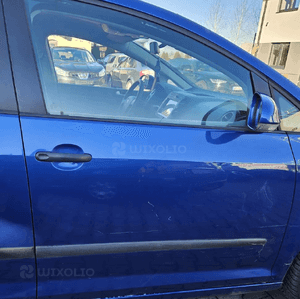 VW Golf 5 V  Plus  drzwi przód przednie prawe   LC5J 1