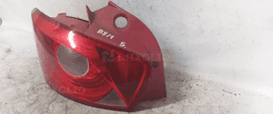 Tyl tylna lampa lewa seat ibiza 4 6J hb 3
