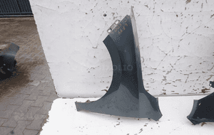 BŁOTNIK LEWY PRZÓD SEAT TOLEDO IV 4 LF7Y