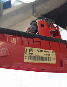 Lampa w klape seat leon 2008 seat 1P0 945 094 g 2
