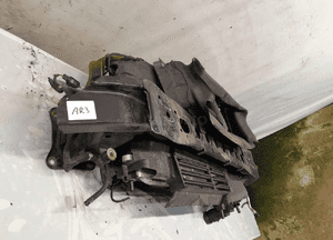Pas przedni ford focus MK3 1.6 2.0 tdci belka wzmocnienie czołowe dół chłodnica wody bez góry 2