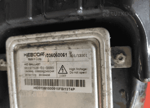 Jaguar xf ii X260 3.0D lampa xenon prawy przód prawa przednia oryginał uk 12