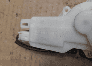 B6765 Zamek klapy Suzuki Swift MK6 2