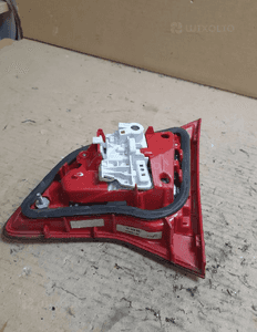 Opel meriva b 10-17 lampa lewa tyl w klape 4