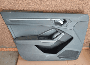 TAPICERKA BOCZEK DRZWI LEWYCH PRZÓD PRZEDNICH AUDI Q3 II 83A867133 UK 1