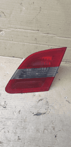 Lampa prawy tył tylna prawa w klapę Mercedes W245 A1698201664 2