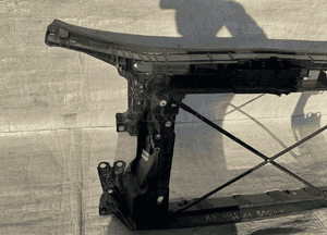 Audi A3 8P0 lift pas przedni wzmocnienie 08-11 3