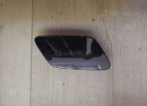 Zaślepka spryskiwacza prawa superb 3 fl 3V0955110A 1
