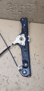 Mechanizm podnośnik szyby prawy przód BMW 3 E90 7060266S 7140588E 3