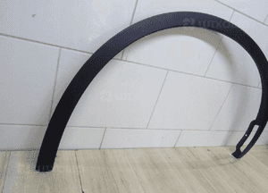 Tesla model y 20- nakładka listwa błotnika prawy przód 1658696-00-A 2