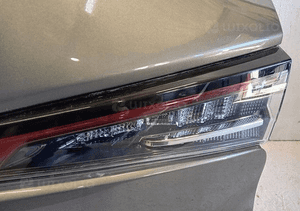 Klapa tył pokrywa bagażnika toyota corolla E21 kombi 2019- 4