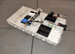 BMW 1 F20 F21 F30 SKRZYNKA MODUŁ BSI STEROWNIK FEM BODY ORYGINAŁ SPRAWNY 7