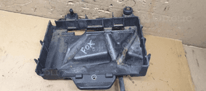 Obudowa podstawa akumulatora VW Fox 6Q0915331D 2
