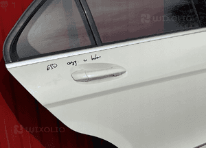 Mercedes W204 08-11 drzwi 650 prawy tył oryginał w kolor 9