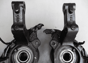 Zwrotnica piasta przód lewa Fiat Bravo II 2 Delta 1.9 JTD 6