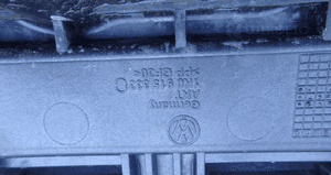 PODSTAWA AKUMULATORA 1K0915333C  SEAT LEON II 2