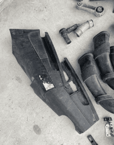 Porsche Cayenne mk1 osłona plastik wlot obudowa plastik 15