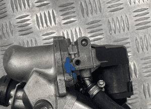 Bmw F10 F11 chłodniczka spalin zawór egr 8476993 7810871 4