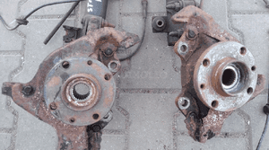 Fiat Stilo 06 1.6 16V zwrotnica piasta przod prawa lewa 2