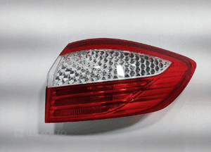 Lampa prawa tył tylna błotnika ford mondeo MK4 kombi 7S71-13404-B 2007-2010 2