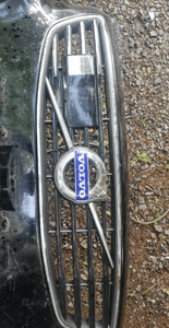 ZDERZAK PRZÓD volvo v PDC SPRYSKI 3