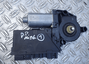 AUDI A4 B6 SILNICZEK SZYBY PRAWY PRZOD 8E1959802B RADOM 1