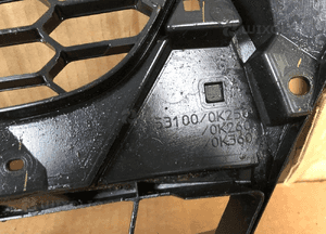 Grill atrapa kratka toyota hilux lift fl 09- caly 5