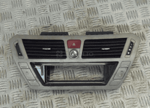 Citroen C4 grand picasso i kratka nawiewu środkowa 1