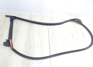 Tesla S uszczelka drzwi tylne lewe 6009585-00-I 5